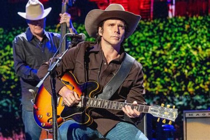 Discovering The New Wife Of Lukas Nelson: A Journey Into Love And Partnership