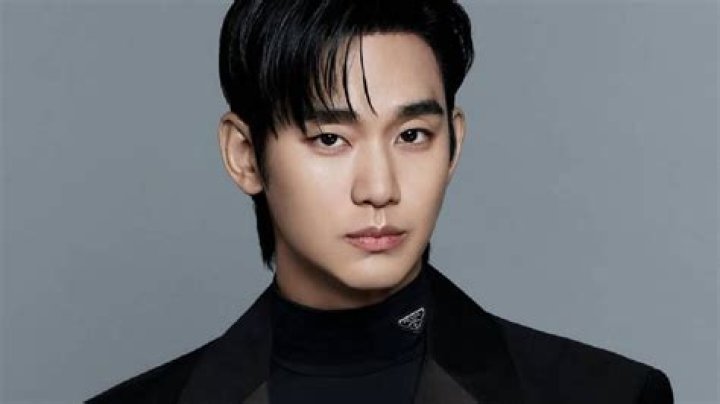 Kim Soo Hyun's Weight: Unveiling The Actor's Fitness Secret