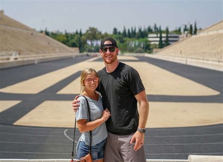 The Ultimate Guide To Carson Wentz's Wife